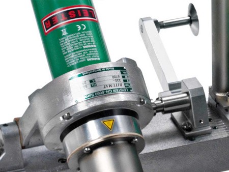 Сварочный автомат горячего воздуха BITUMAT B2 - сварка без использования открытого пламени Сварочный автомат горячего воздуха BITUMAT B2 - сварка без использования открытого пламени